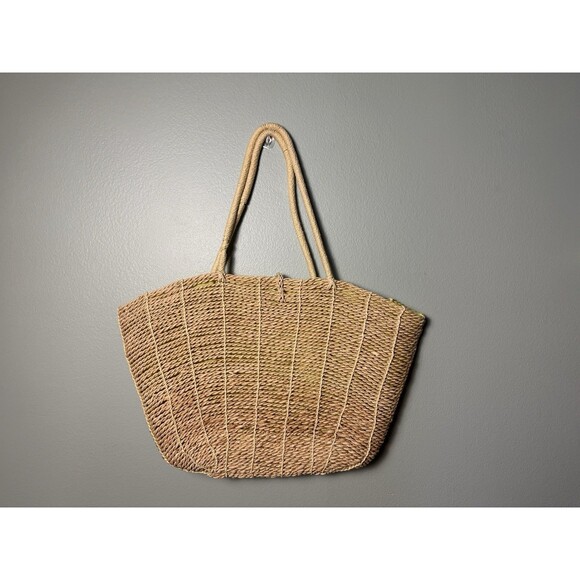 Used ROXY Straw Tote Bag - Yellow Lining - Beach Bag, Summer - READ - Picture 3 of 7